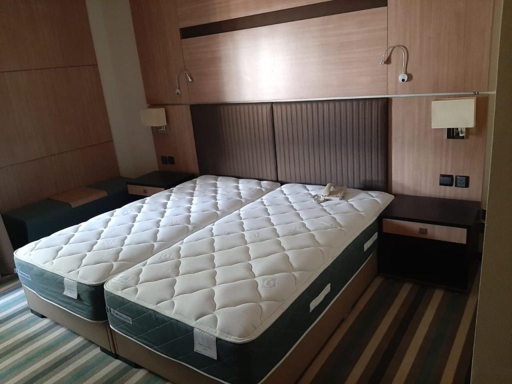 شراء الاثاث المستعمل بالرياض 