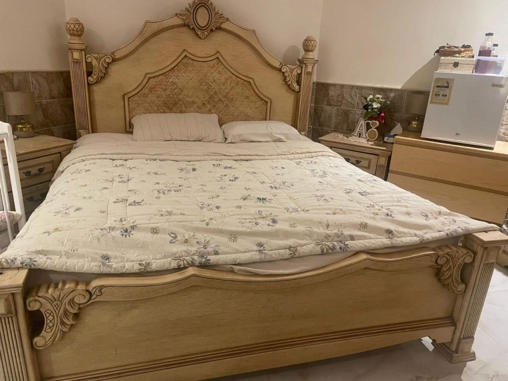 شراء الاثاث المستعمل بالرياض 